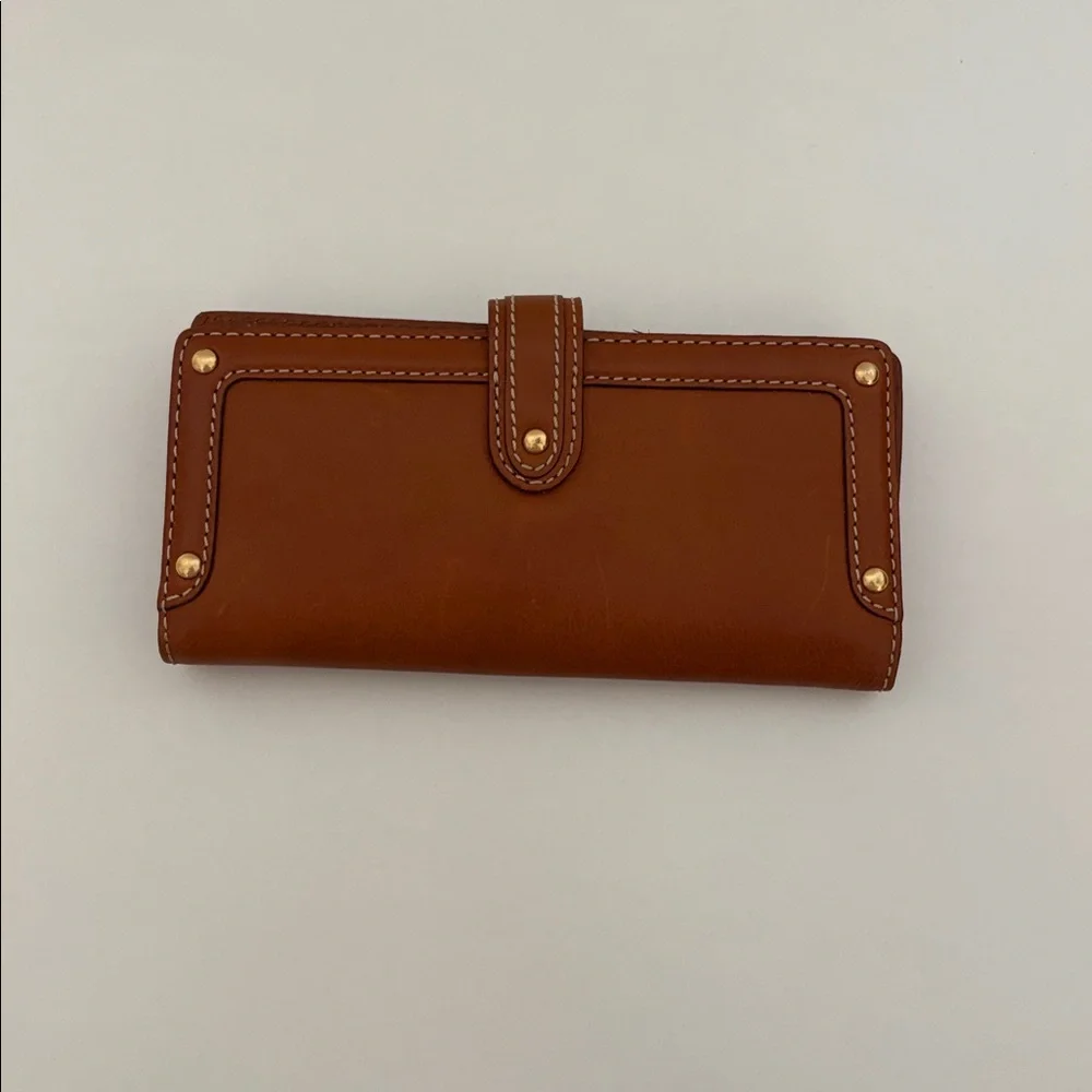 Michael Kors Tan Wallet with‎ Gold Details